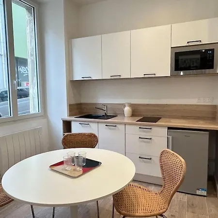 Pasteur, Fonctionnel En Centre-ville Apartamento Lorient
